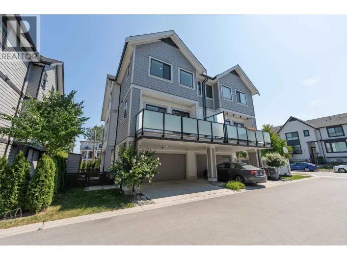 108 JARDINE STREET, New Westminster