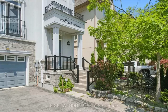108 LAKE AVENUE N, Richmond Hill