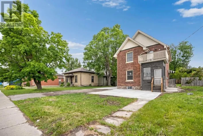 108 LINDSAY STREET S, Kawartha Lakes