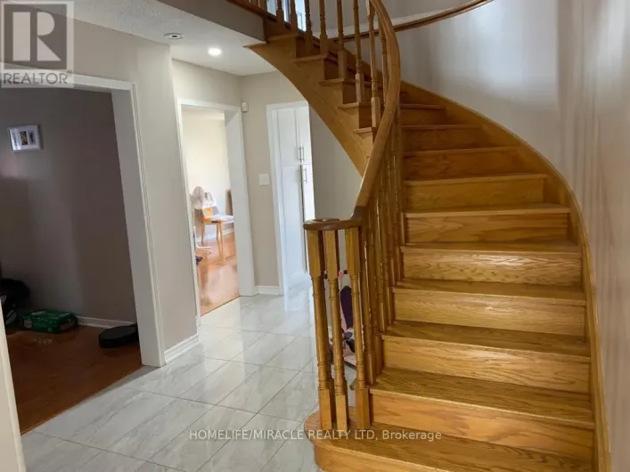 108 MICHIGAN AVENUE, Brampton