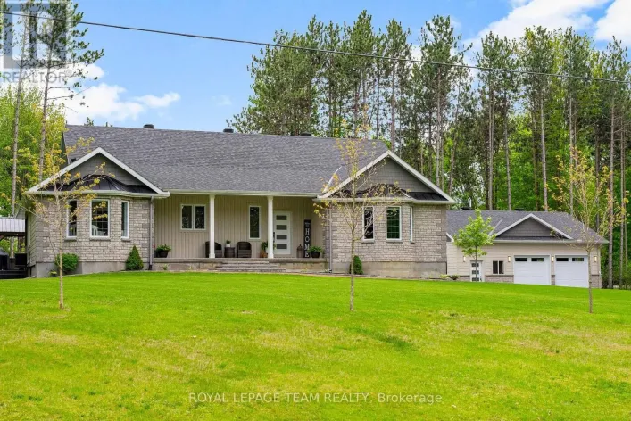 108 ROYAL TROON LANE, Ottawa