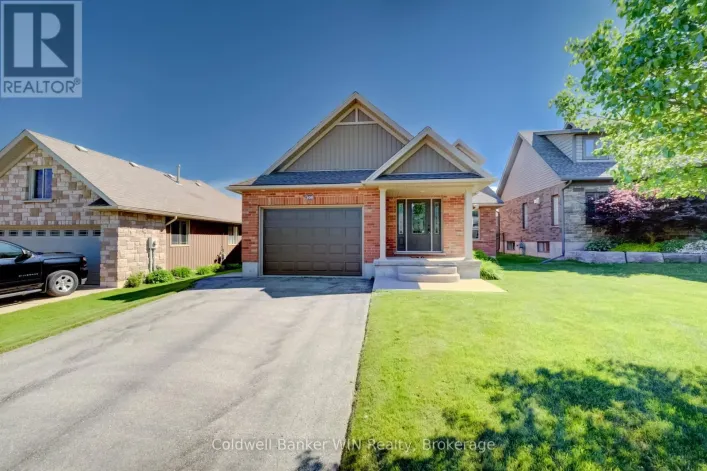108 RUBY'S CRESCENT, Wellington North