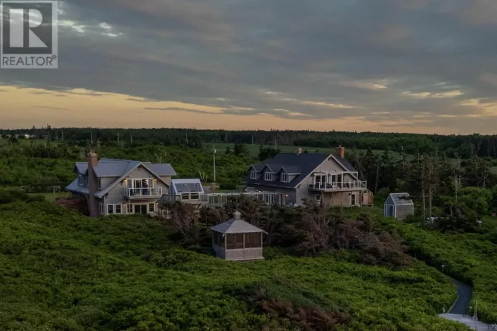 108 Tommys Lane, Priest Pond