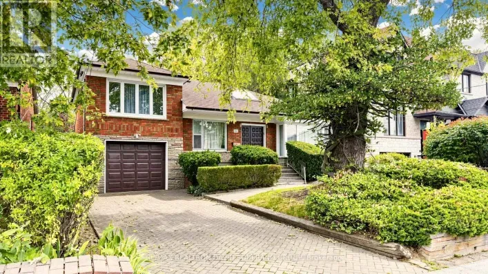 108 YORK DOWNS DRIVE, Toronto