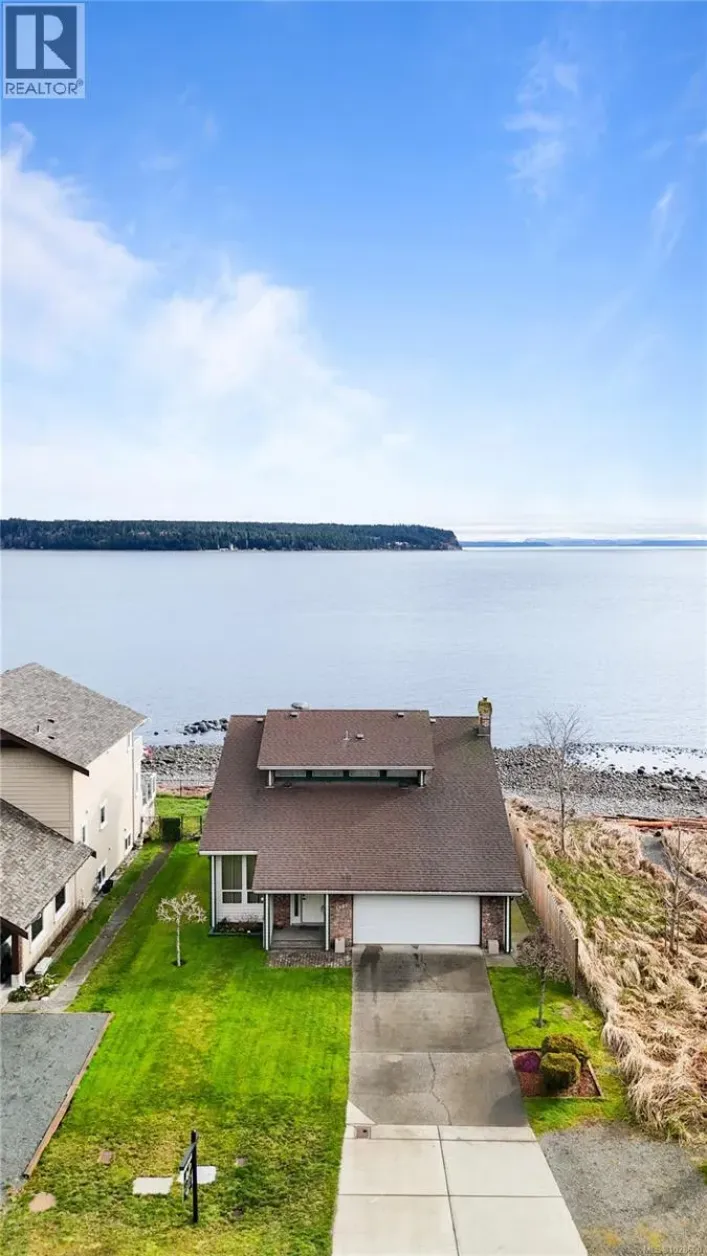 1081 Island Hwy S, Campbell River
