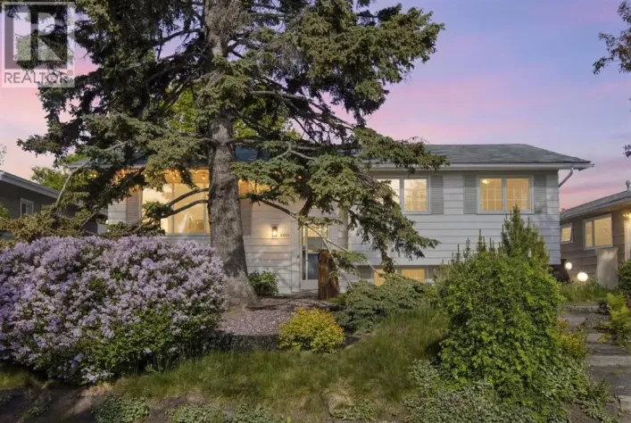 10811 Maplecrest Road SE, Calgary