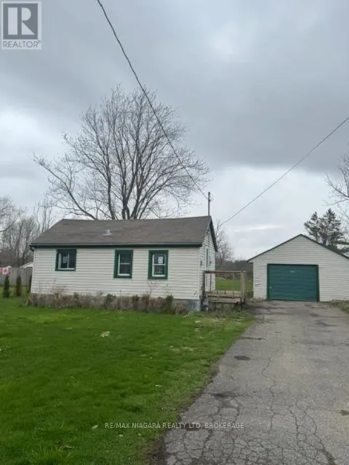 10818 LAKESHORE ROAD W, Wainfleet