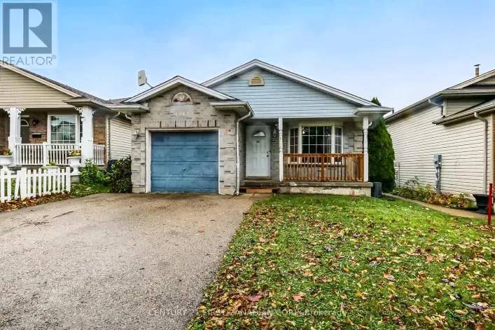 1082 FARNSBOROUGH CRESCENT, London East