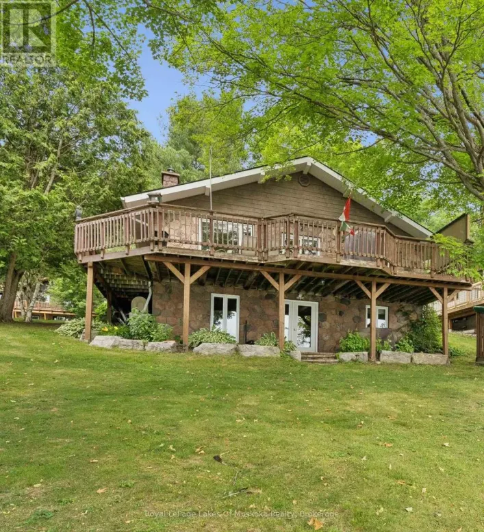 1082 KAWAGAMA LAKE ROAD, Algonquin Highlands
