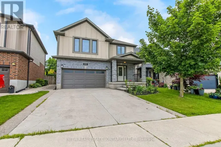 1082 OAKCROSSING ROAD, London North