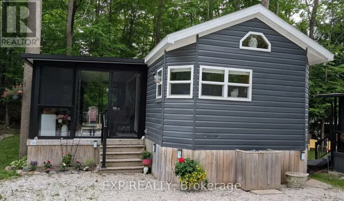 1082 SHAMROCK MARINA ROAD, Gravenhurst