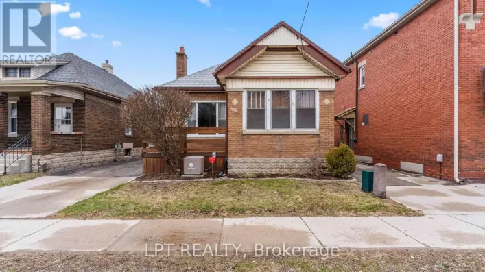 1084 TRAFALGAR STREET, London East