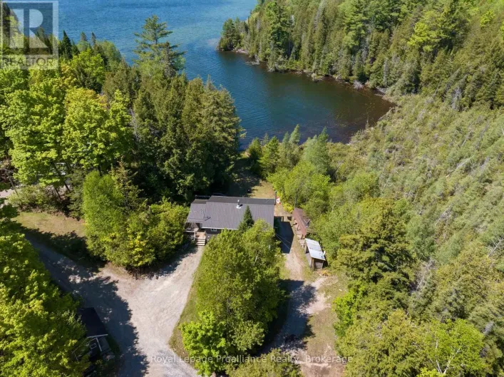 1084C RIDGE LANE, Frontenac