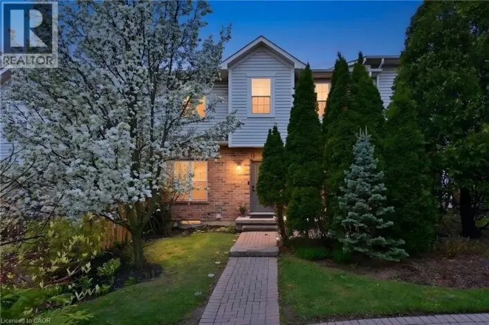1085 HARROGATE Drive Unit# 35, Ancaster