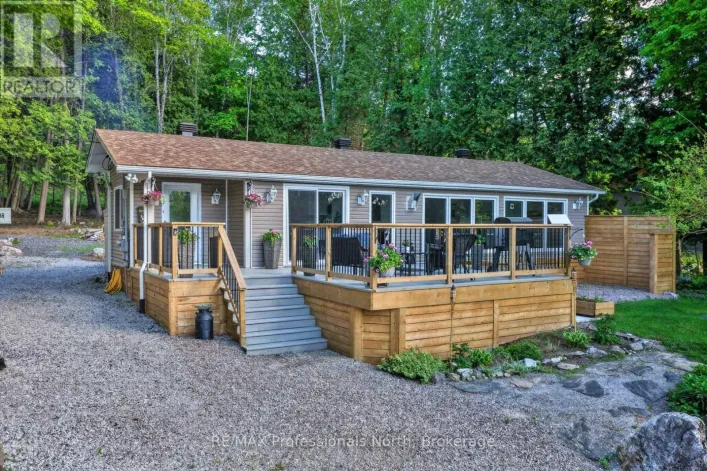 1086 PROVIDENCE DRIVE, Algonquin Highlands