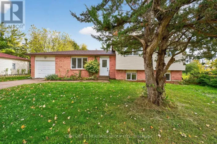 1087 COUNTY RD 42, Clearview