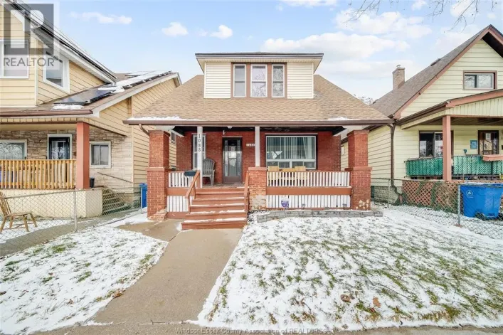 1088 HICKORY, Windsor