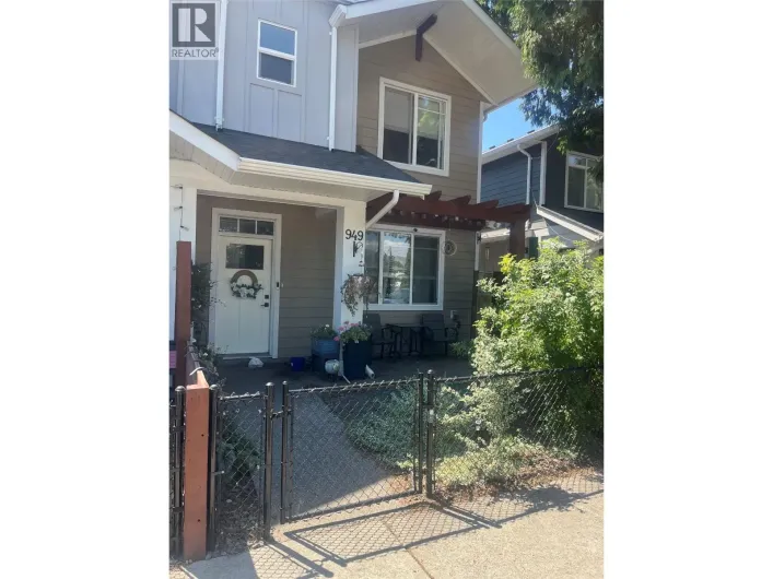 1089 Sunset Drive Unit# 318, Kelowna