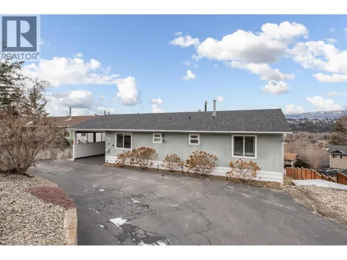 10892 Russell Road, Lake Country