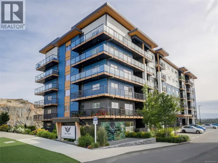 108A 2461 Gateway Rd, Langford