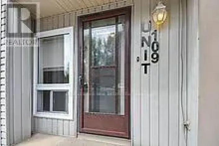 109 - 105 ASA STREET N, North Grenville