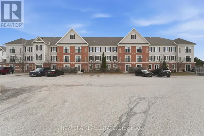 109 - 106 ASPEN SPRINGS DRIVE, Clarington