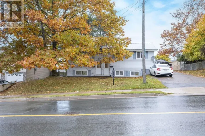 109 & 111 Glenwood Drive, Truro