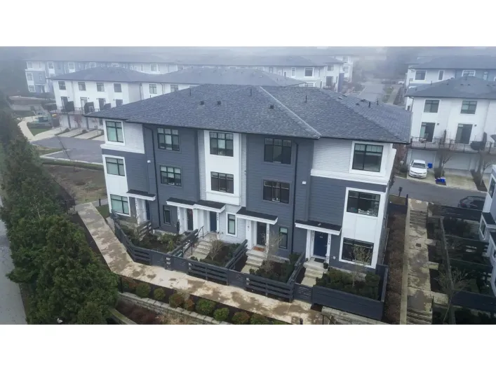 109 15235 SITKA DRIVE, Surrey