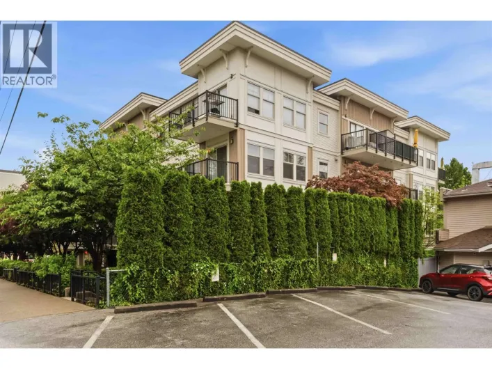 109 22290 NORTH AVENUE, Maple Ridge