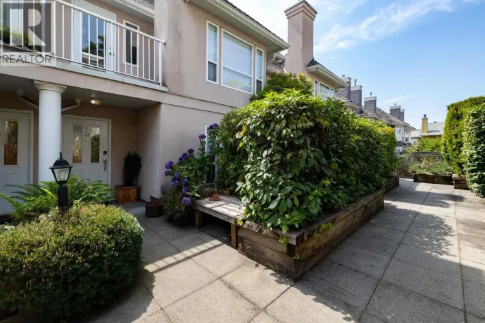 109 225 E 6TH STREET, North Vancouver