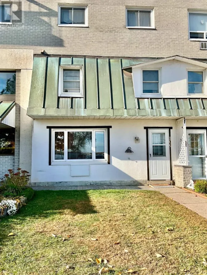 109 - 235 WATER STREET W, Prescott