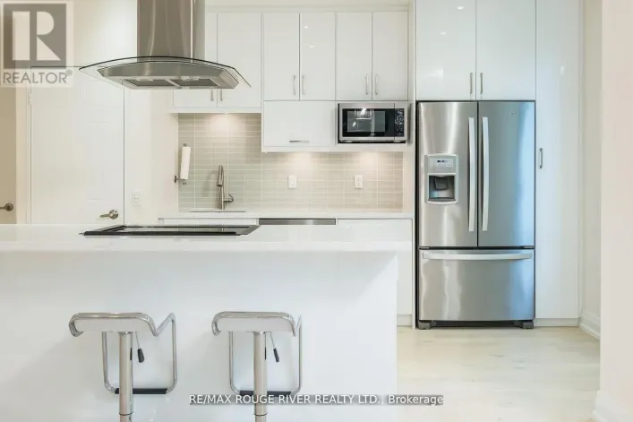 109 - 238 DORIS AVENUE, Toronto