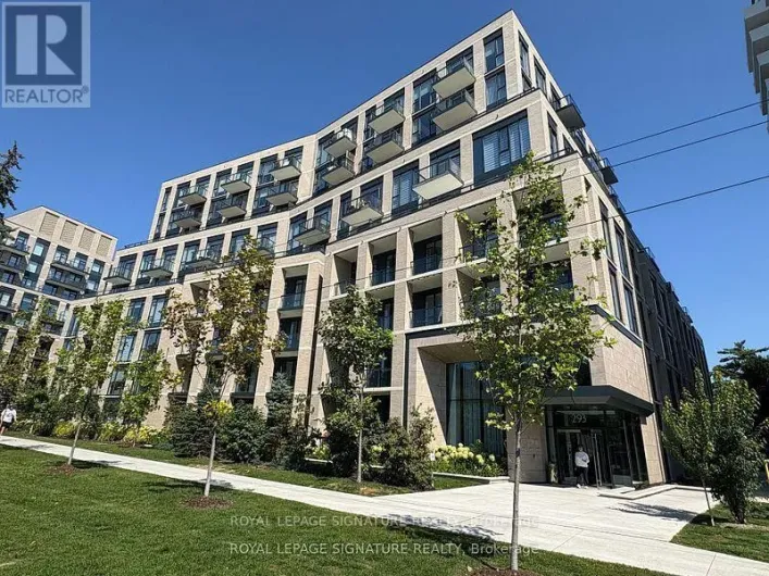 109 - 293 THE KINGSWAY, Toronto