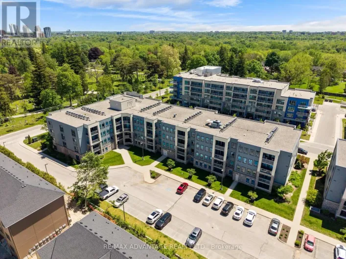 109 - 320 SUGARCREEK TRAIL, London North