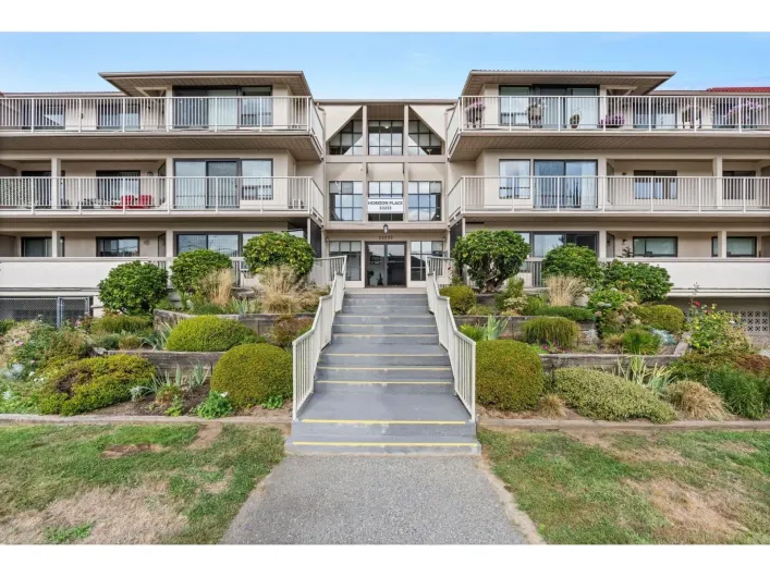 109 33233 E BOURQUIN CRESCENT, Abbotsford