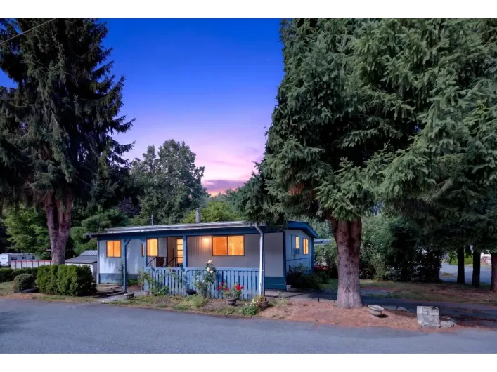 109 3942 COLUMBIA VALLEY ROAD|Cultus Lake East, Cultus Lake
