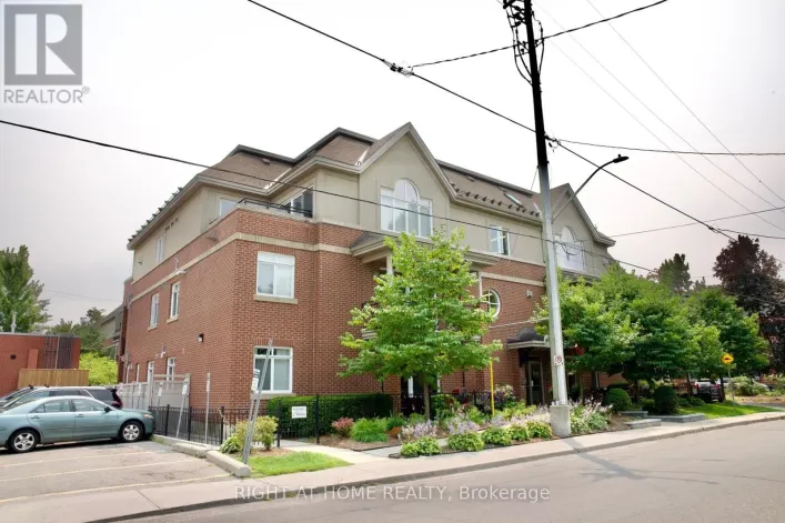 109 - 400 MCLEOD STREET, Ottawa
