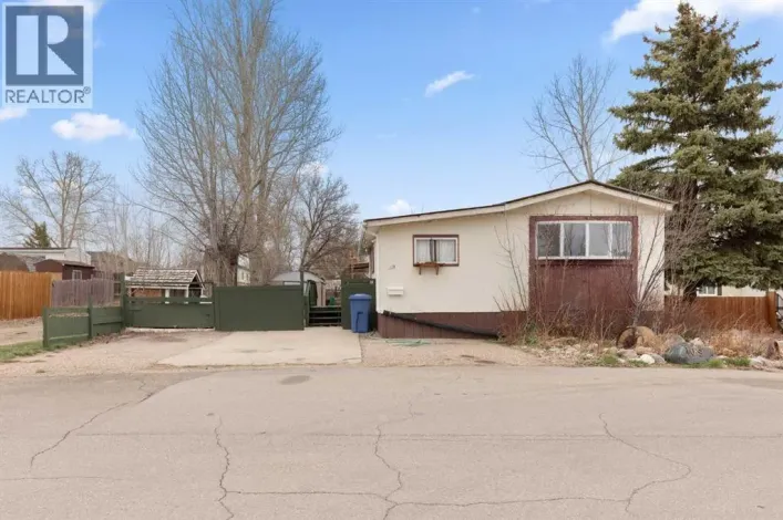 109, 4000 13 Avenue SE, Medicine Hat