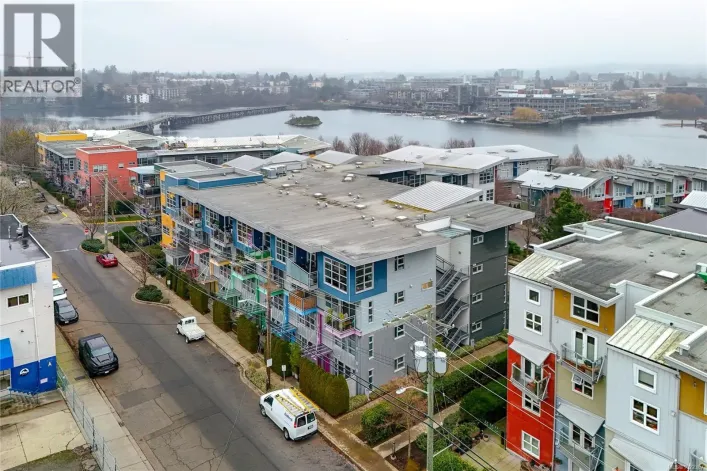 109 797 Tyee Rd, Victoria