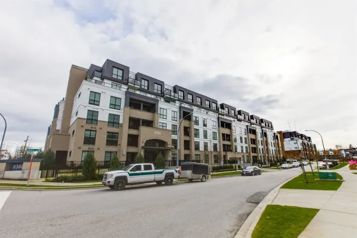 109 8380 200A STREET, Langley