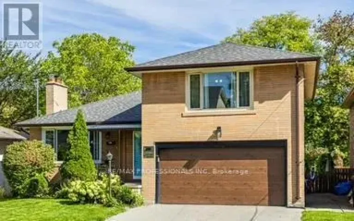 109 BOTFIELD AVENUE, Toronto