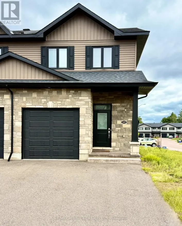 109 CHAD STREET, Petawawa