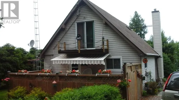 109 Cressey RD, Thessalon