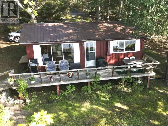 109 Henley Road, Labelle