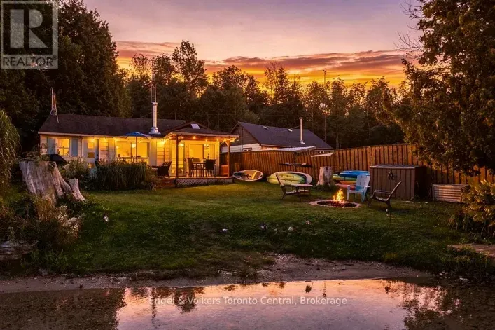 109 LAKEVIEW ROAD, Chatsworth