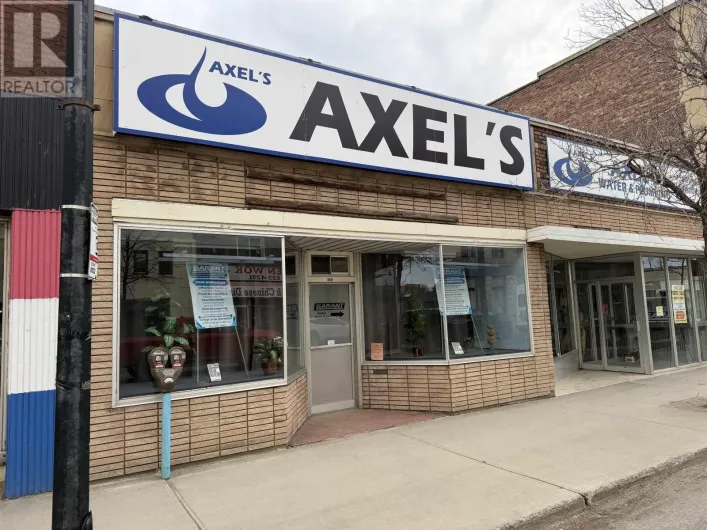 109 May ST S, Thunder Bay