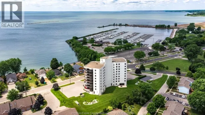 109 ROBSON Unit# 403, Leamington