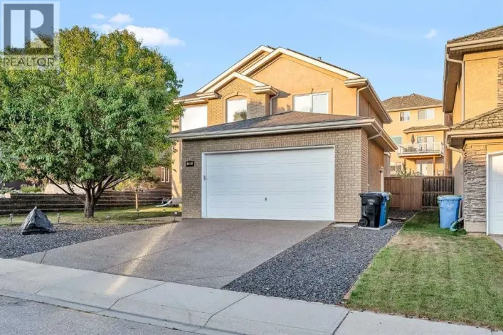 109 Royal Crest Terrace NW, Calgary
