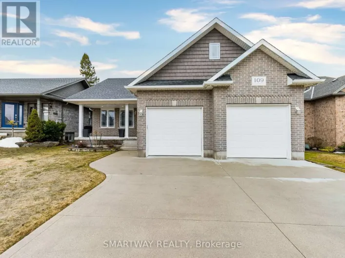 109 RUBY'S CRESCENT, Wellington North