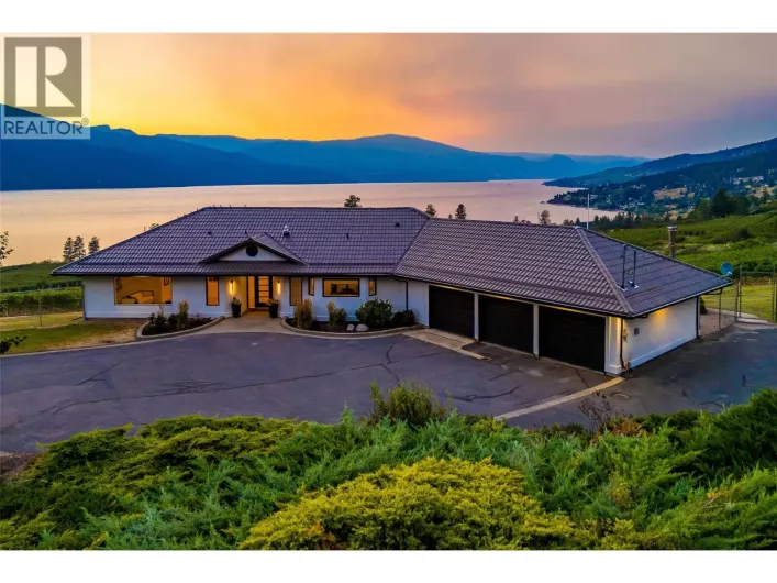 1090 Camp Road, Lake Country
